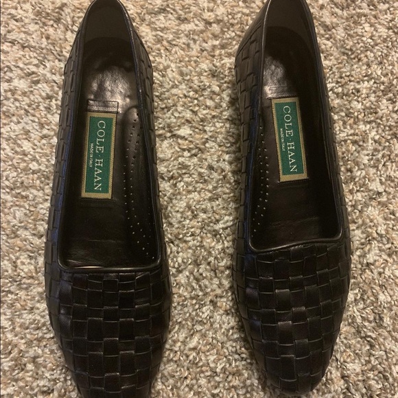 Cole Haan Women’s Black leather shoe - Picture 3 of 7